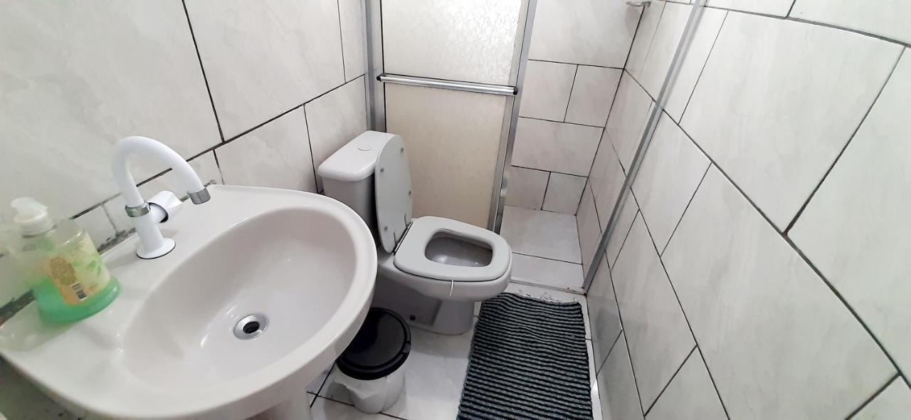 Kitnet S1 Em Torres-Rs - Na Mais Bela Praia Gaucha - Cozinha - Banheiro - Ar Condicionado - Tv E Wi-Fi - Estacionamento - Anfitria Superhost No Bnb Exterior foto