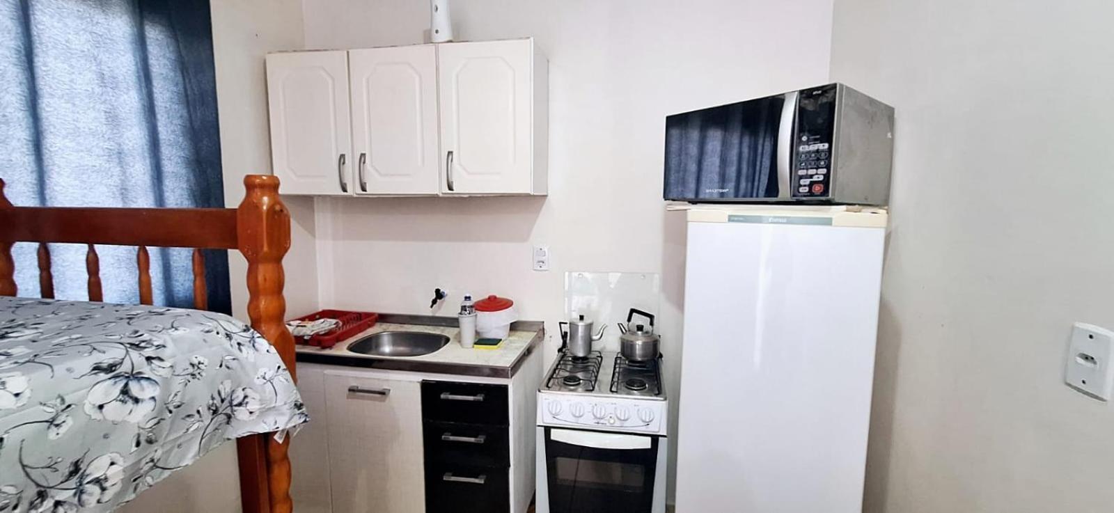 Kitnet S1 Em Torres-Rs - Na Mais Bela Praia Gaucha - Cozinha - Banheiro - Ar Condicionado - Tv E Wi-Fi - Estacionamento - Anfitria Superhost No Bnb Exterior foto